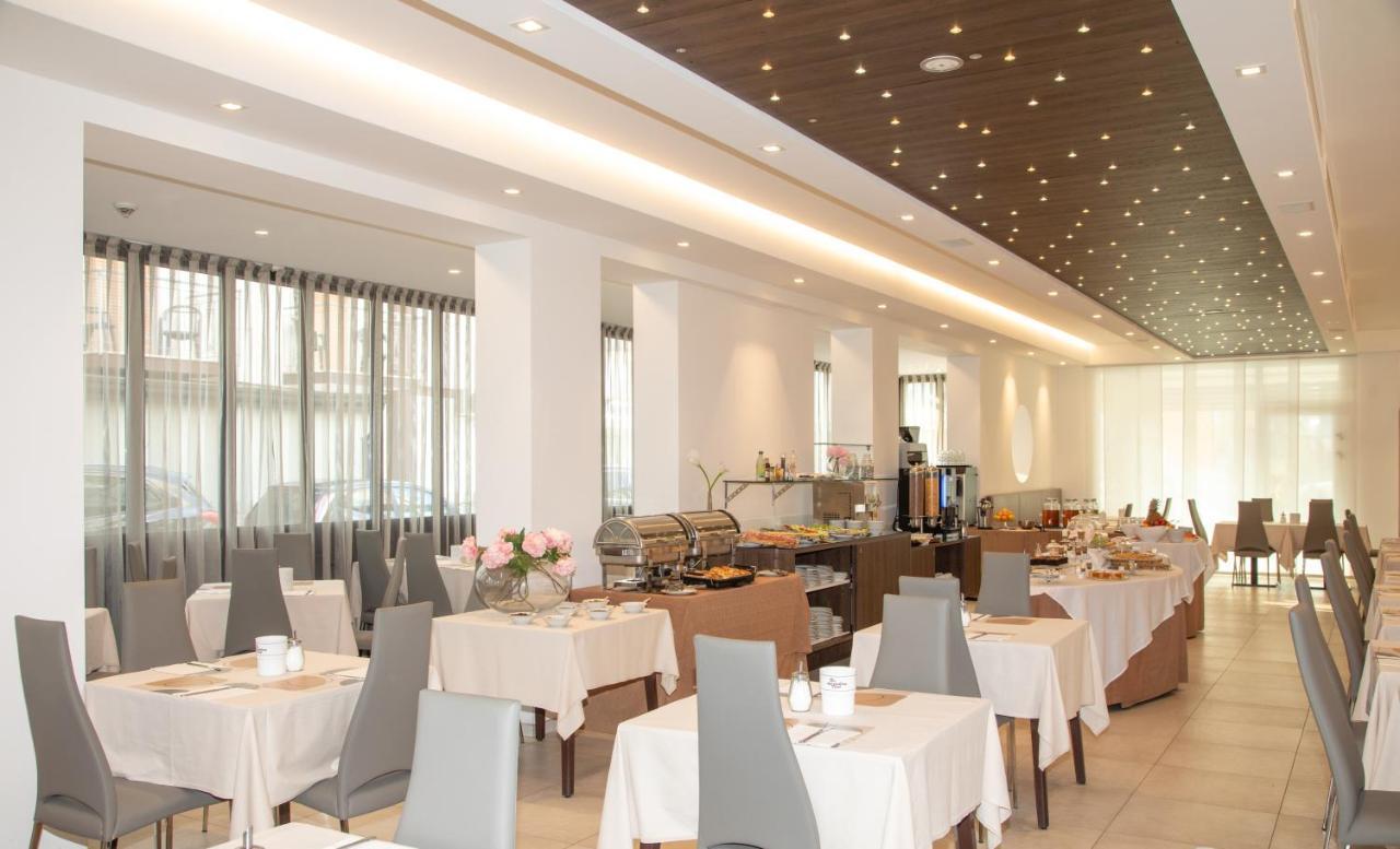 Hotel & Aparthotel Carinthia S Lido di Jesolo Exterior foto